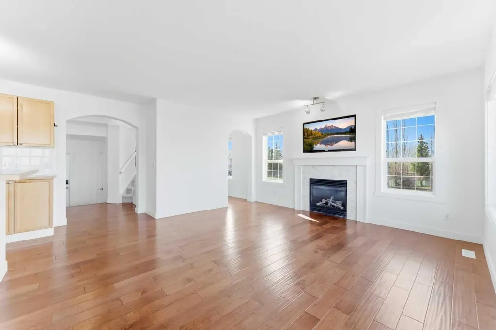 201 Crystalridge Rise Okotoks AB T1S 1W6