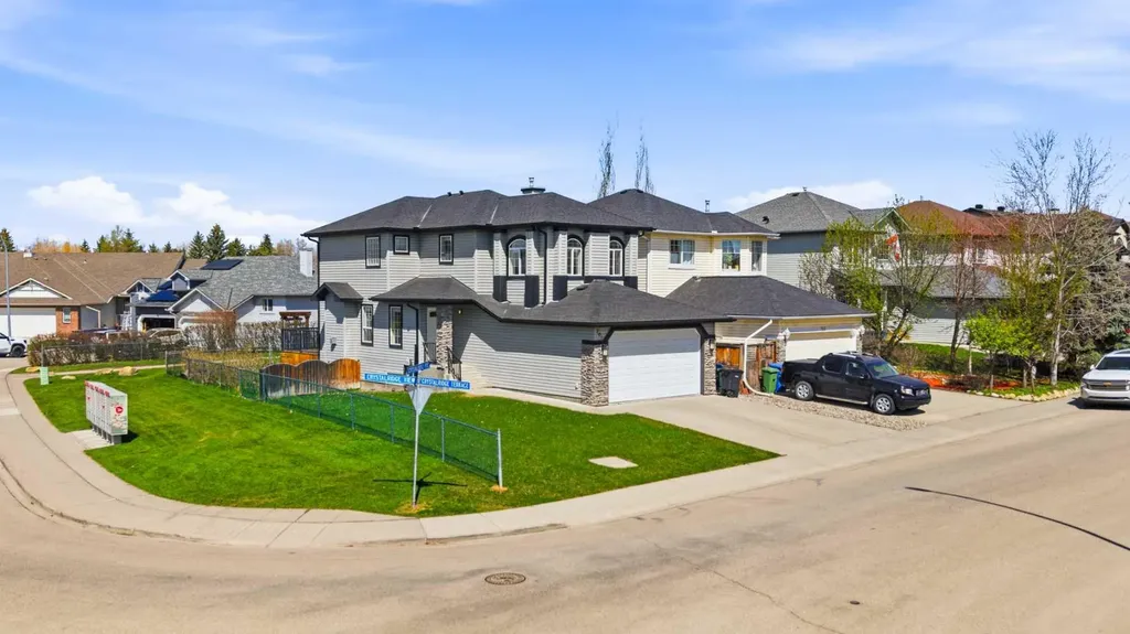 201 Crystalridge Rise Okotoks AB T1S 1W6