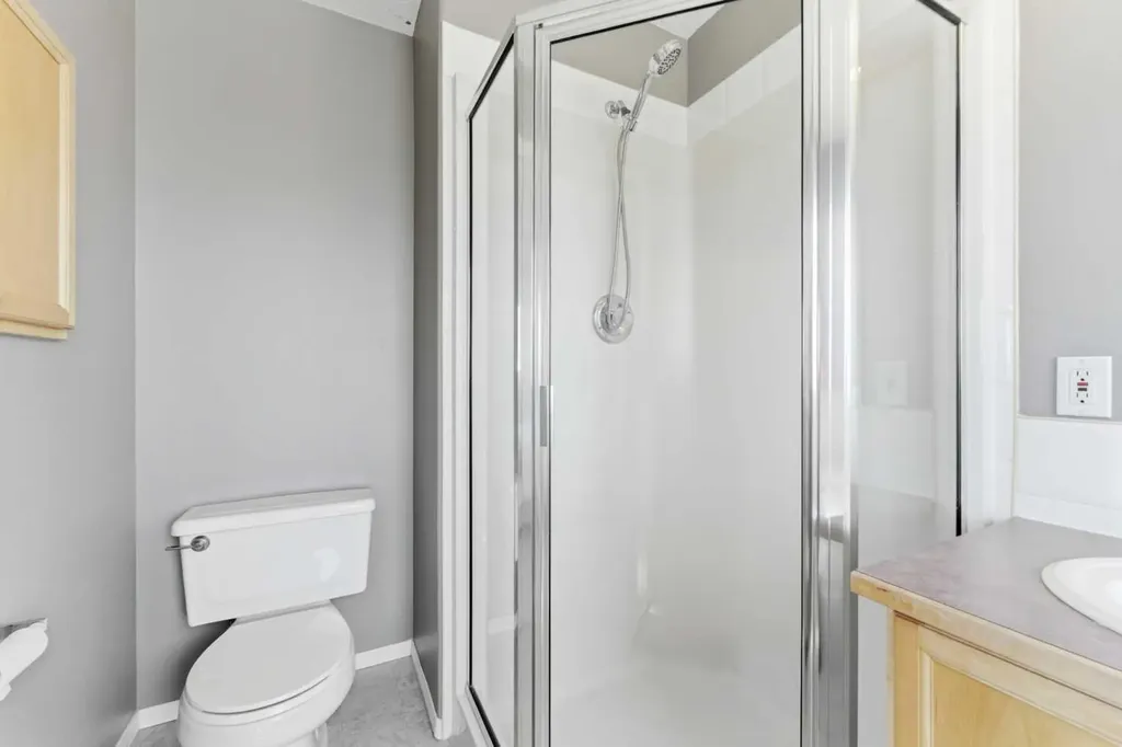 201 Crystalridge Rise Okotoks AB T1S 1W6