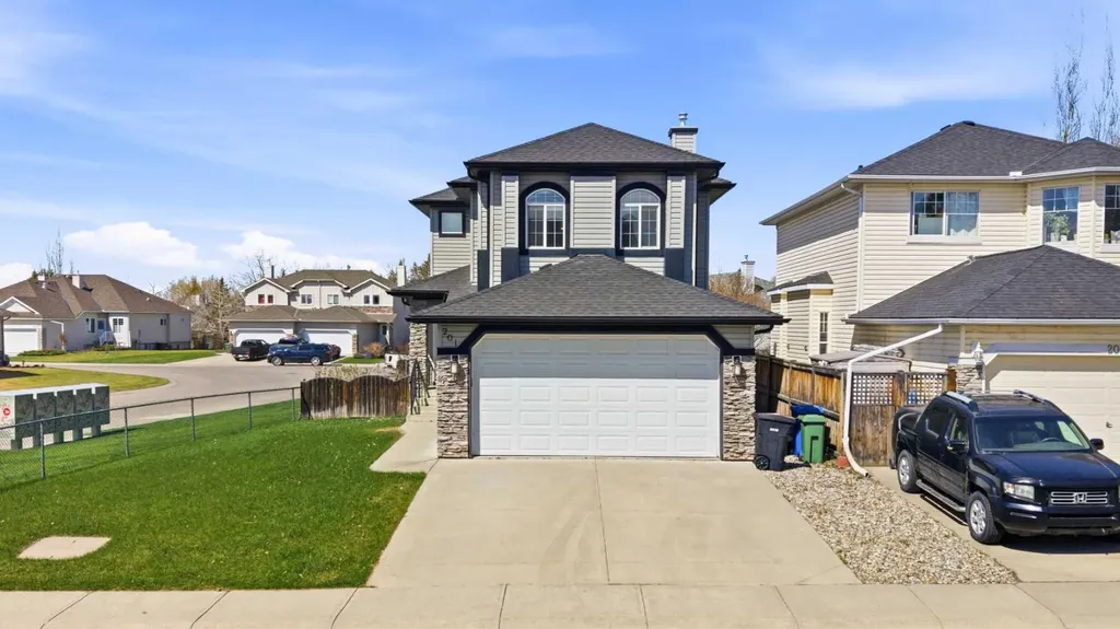 201 Crystalridge Rise Okotoks AB T1S 1W6