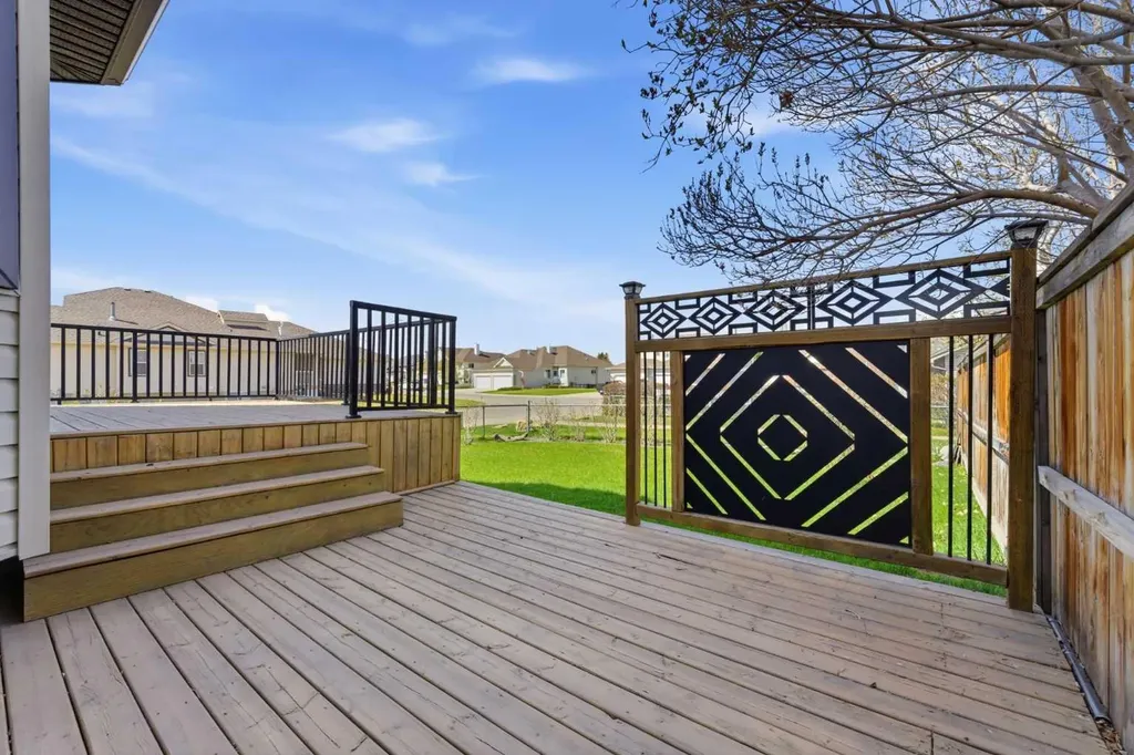 201 Crystalridge Rise Okotoks AB T1S 1W6