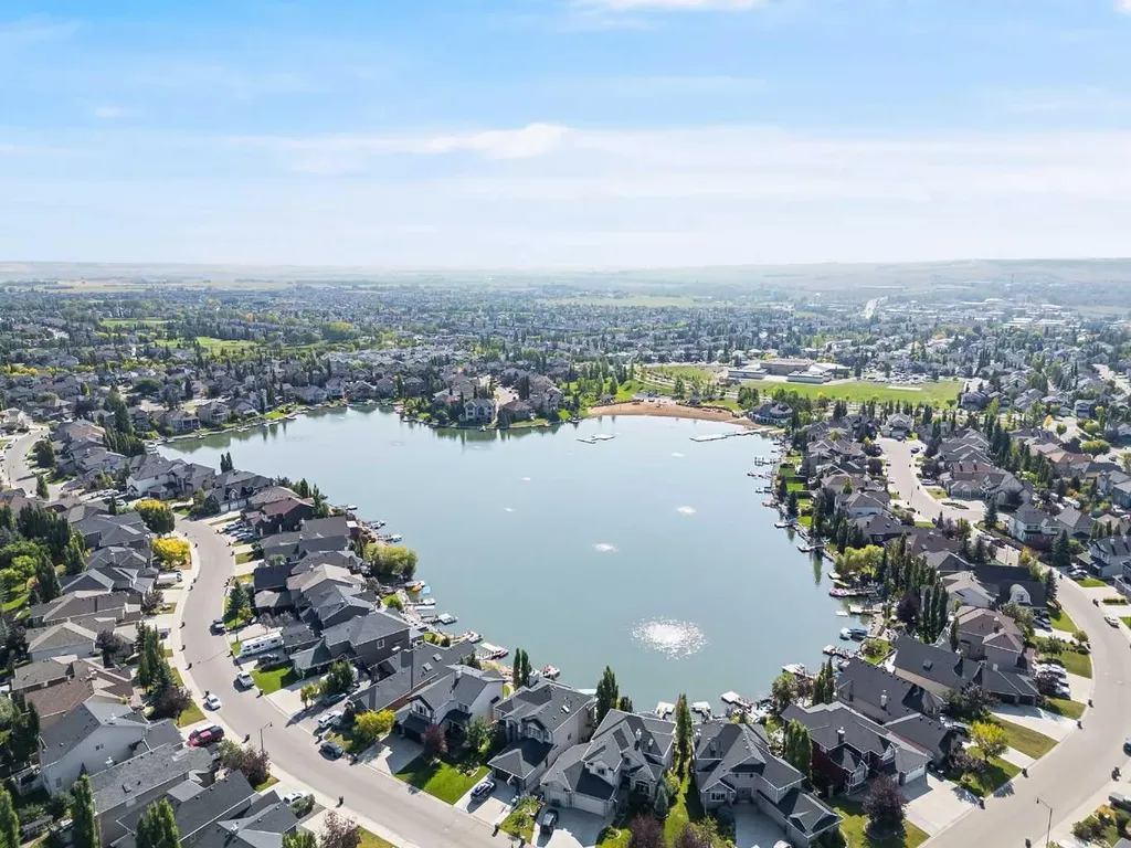 201 Crystalridge Rise Okotoks AB T1S 1W6
