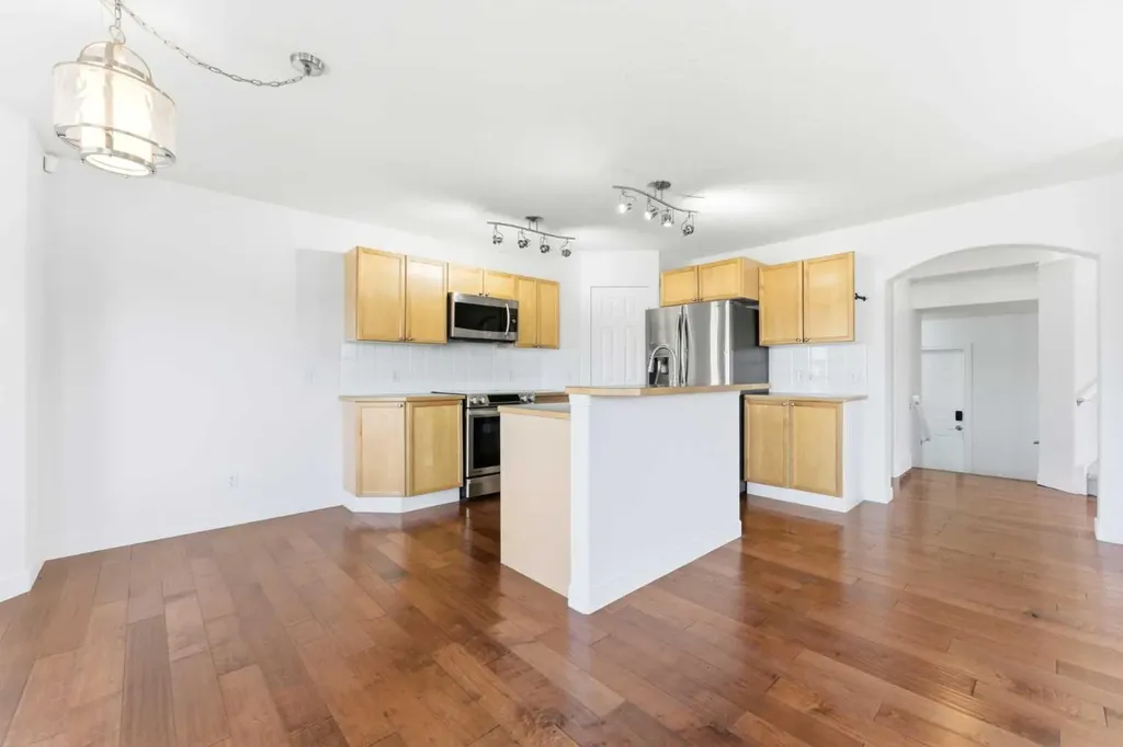 201 Crystalridge Rise Okotoks AB T1S 1W6