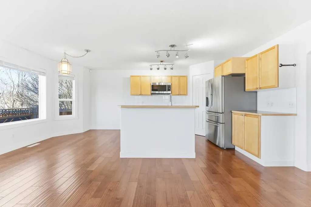 201 Crystalridge Rise Okotoks AB T1S 1W6