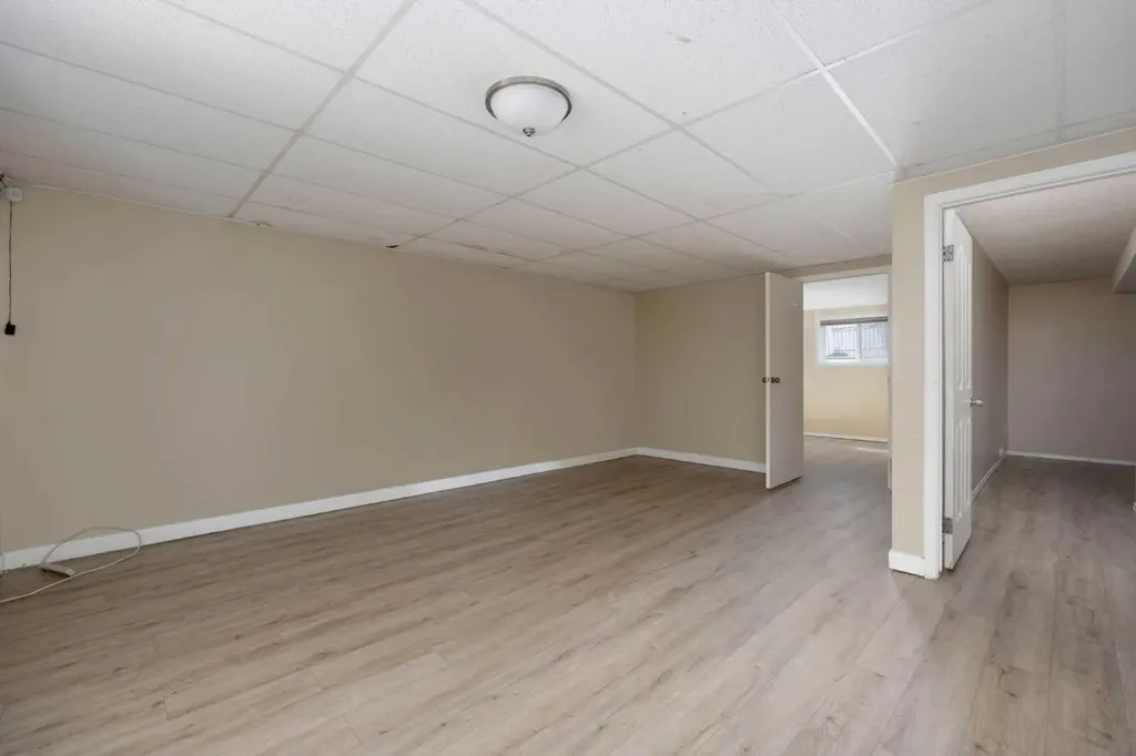 233 Bacon Place Fort Mcmurray AB T9K 1Z8