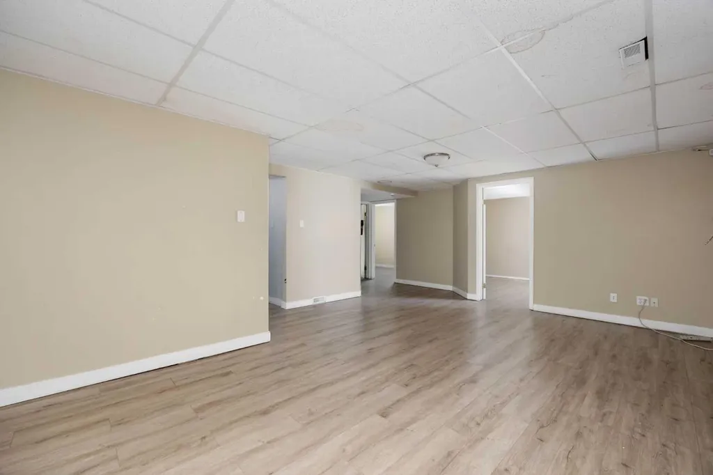 233 Bacon Place Fort Mcmurray AB T9K 1Z8