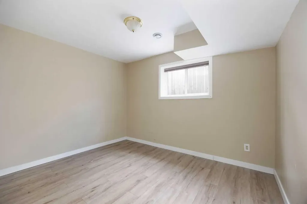 233 Bacon Place Fort Mcmurray AB T9K 1Z8