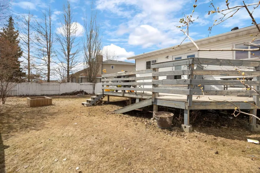 233 Bacon Place Fort Mcmurray AB T9K 1Z8