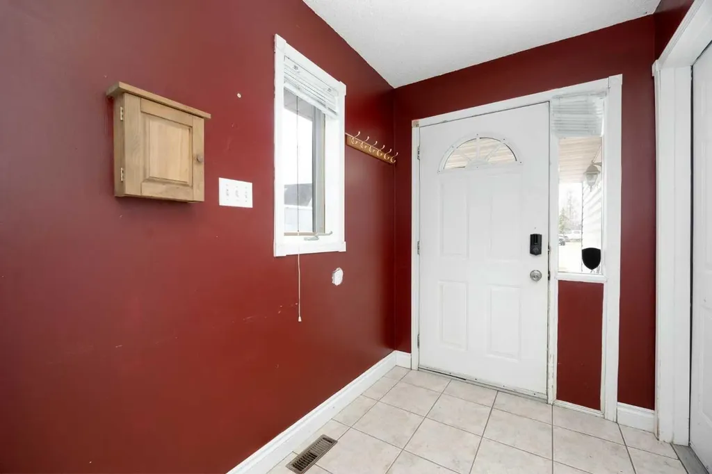 233 Bacon Place Fort Mcmurray AB T9K 1Z8