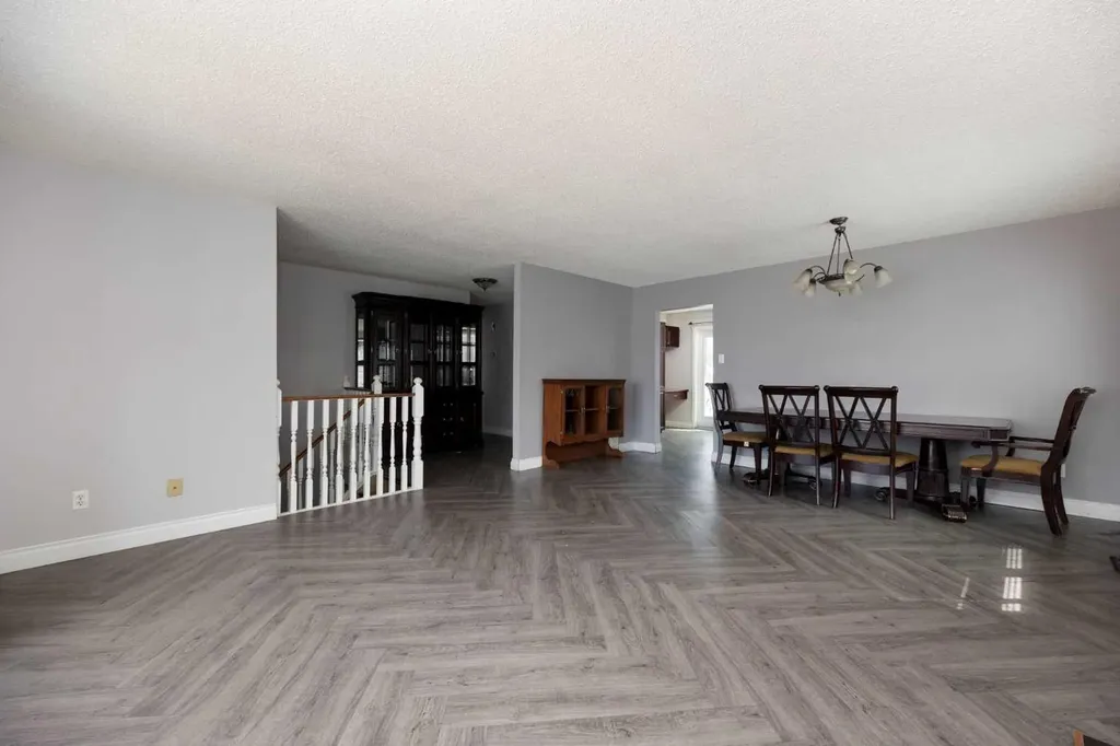 233 Bacon Place Fort Mcmurray AB T9K 1Z8