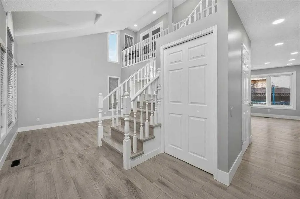 55 Millrise Way SW Calgary AB T2Y 2M7