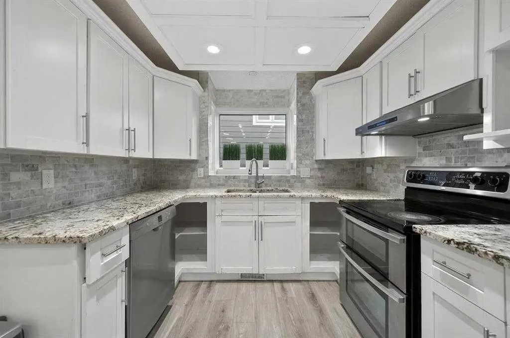 55 Millrise Way SW Calgary AB T2Y 2M7