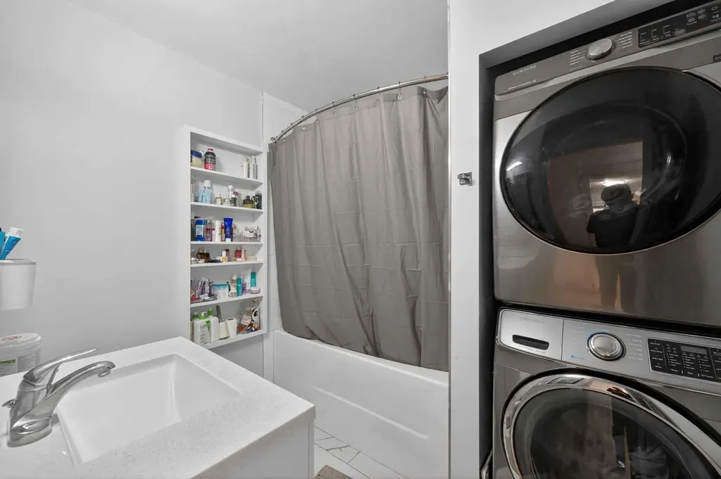 35 Erin Green Place SE Calgary AB T2B 3C2