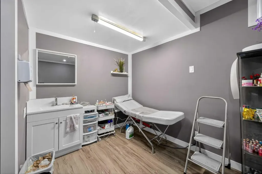 35 Erin Green Place SE Calgary AB T2B 3C2