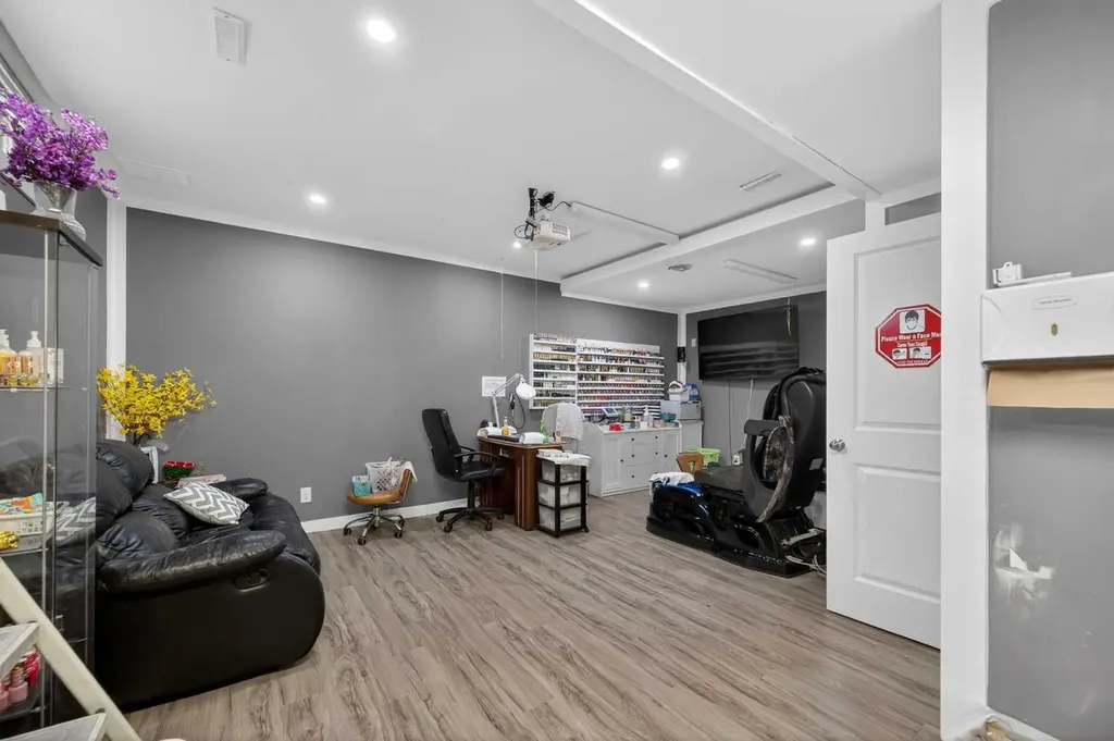 35 Erin Green Place SE Calgary AB T2B 3C2