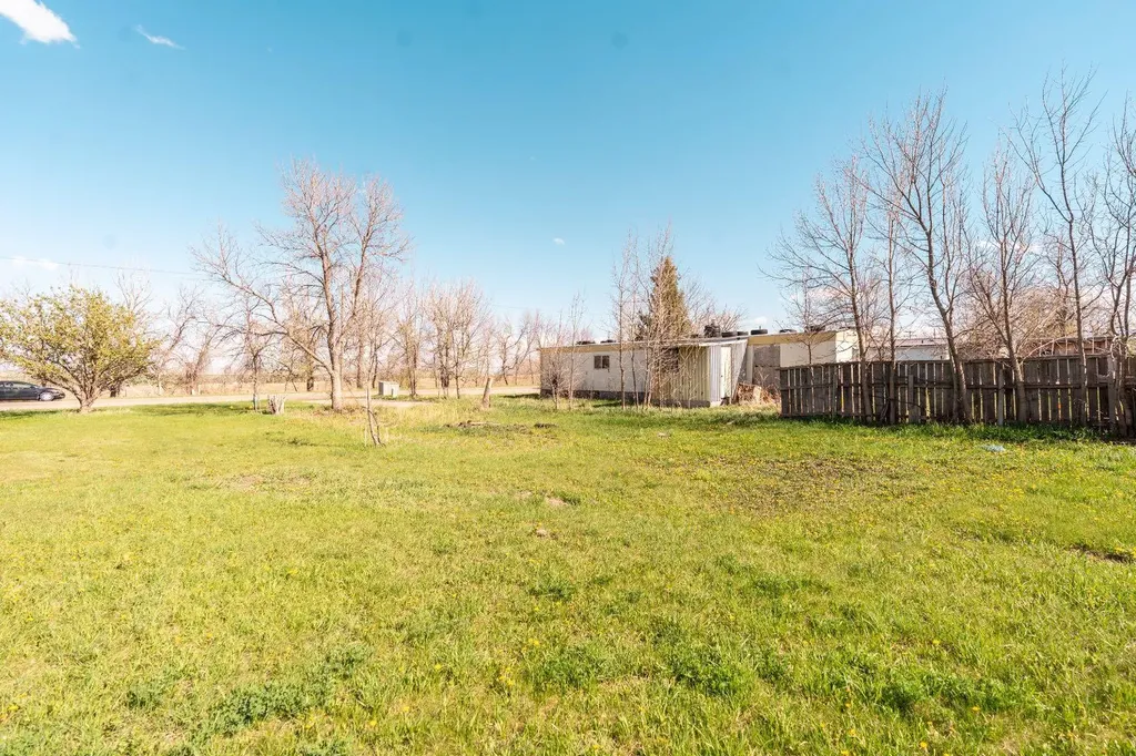 837 2 Street E Cardston AB T0K 0K0