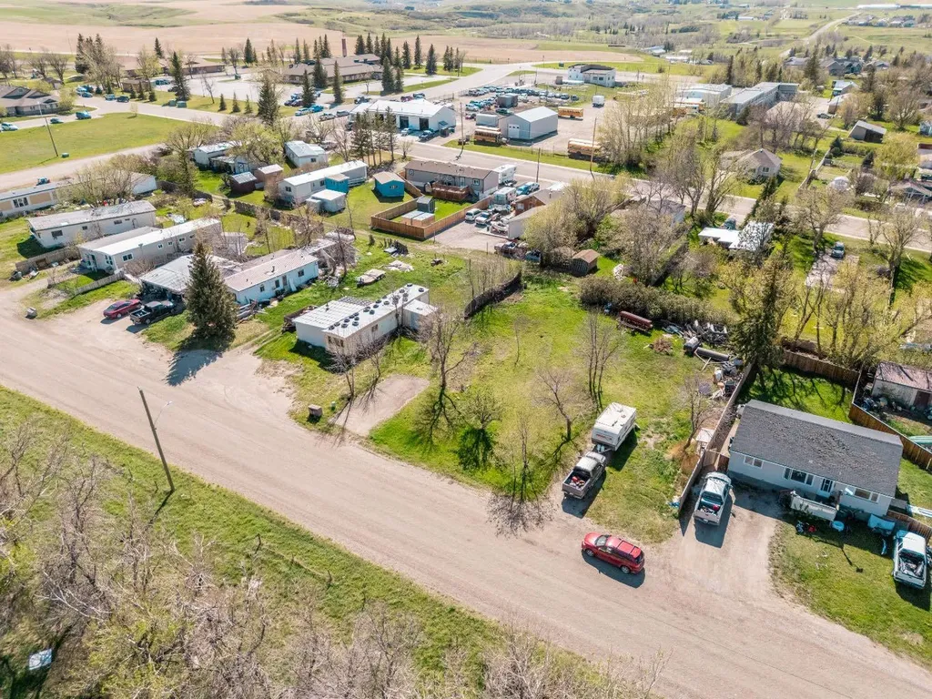 837 2 Street E Cardston AB T0K 0K0