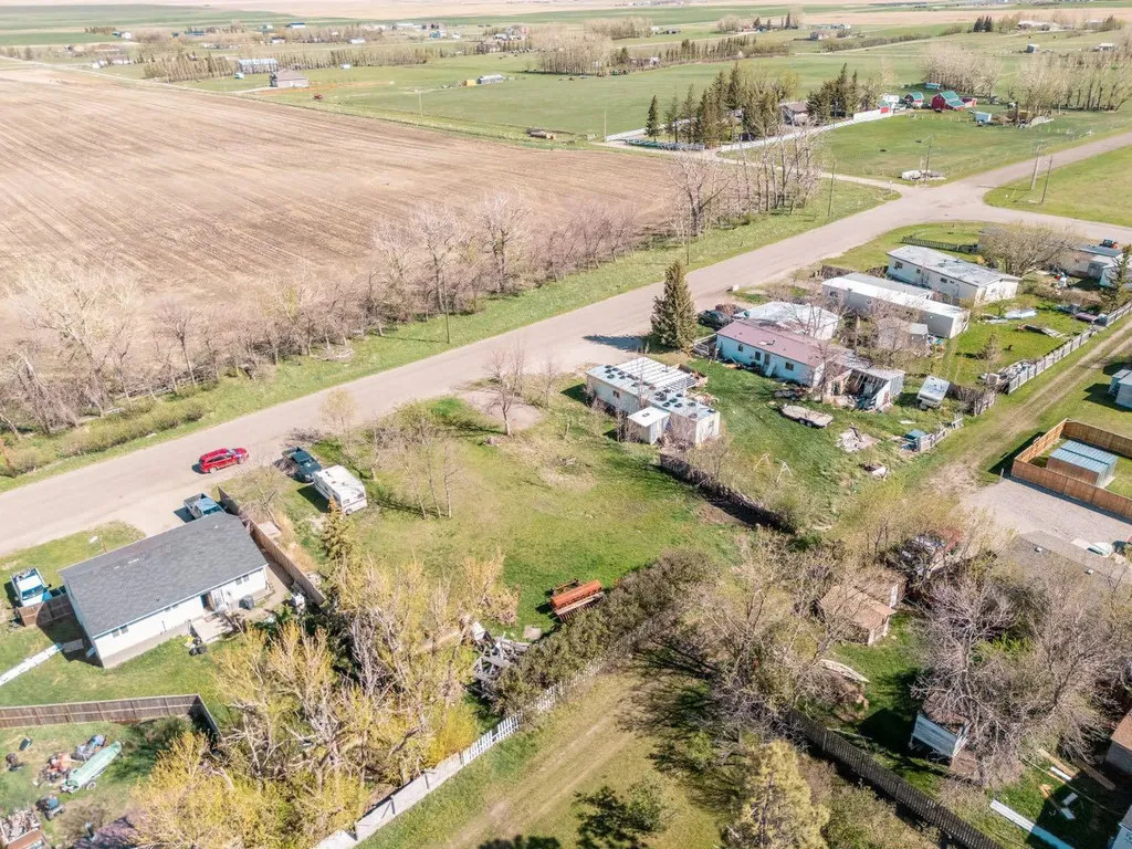 837 2 Street E Cardston AB T0K 0K0