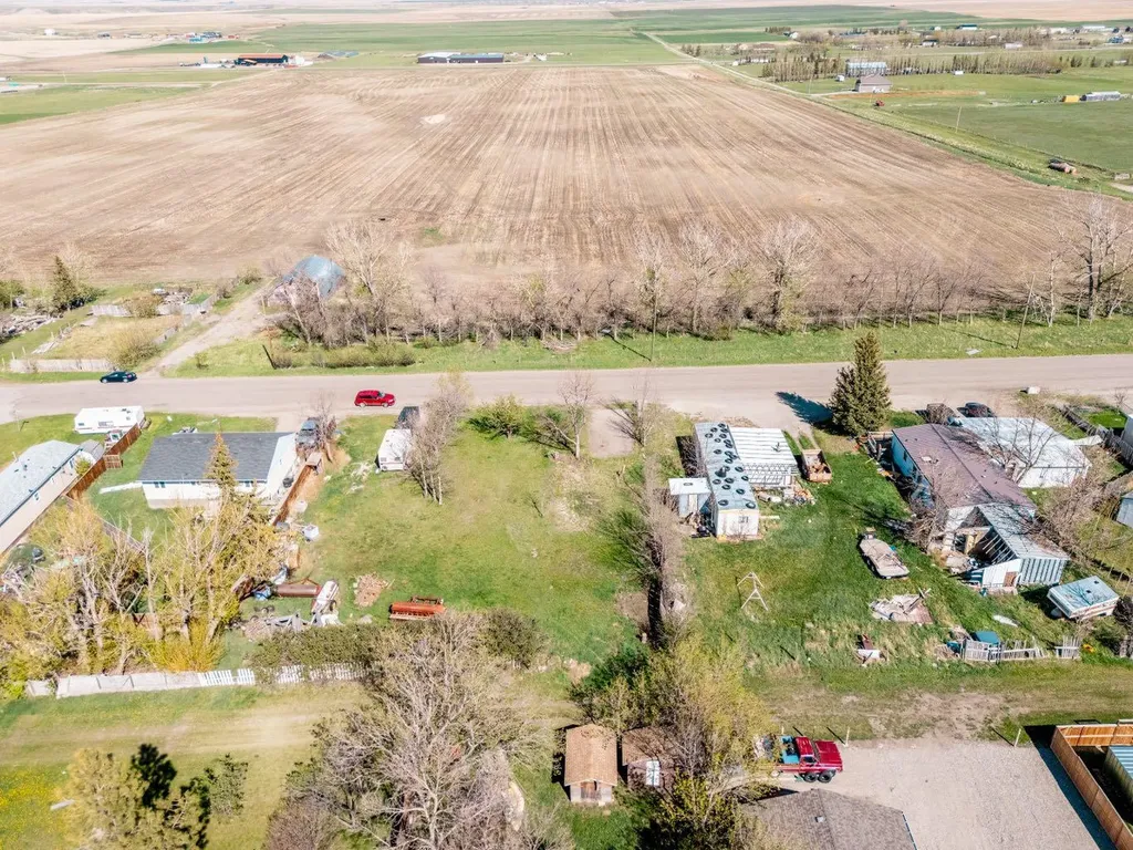 837 2 Street E Cardston AB T0K 0K0