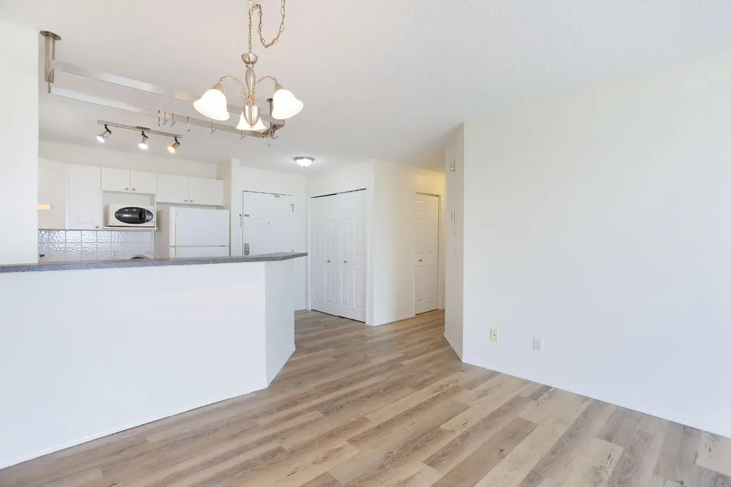 950 Arbour Lake Road NW Calgary AB T3G 5B3