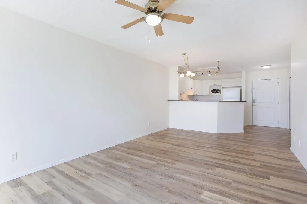 950 Arbour Lake Road NW Calgary AB T3G 5B3
