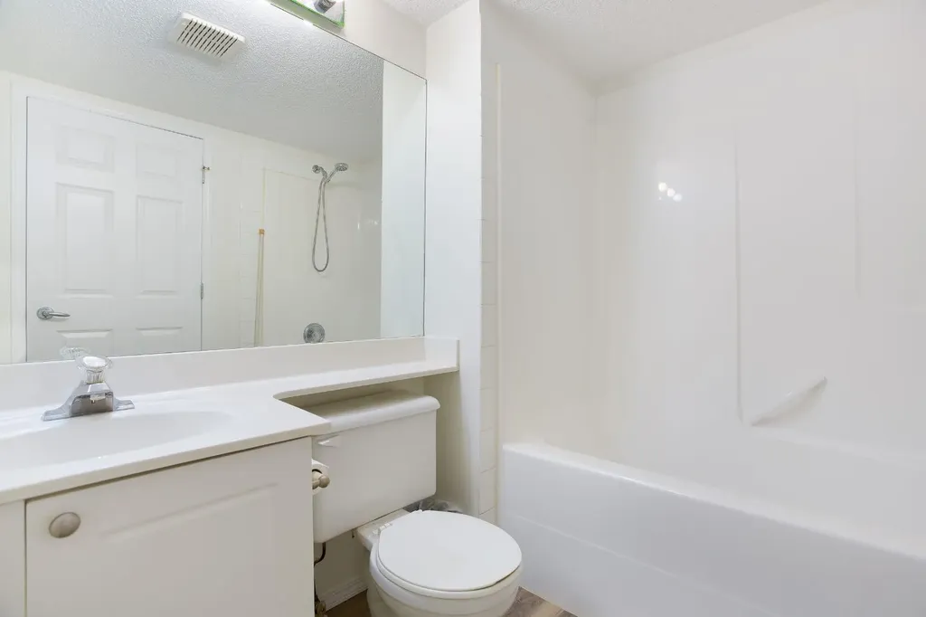 950 Arbour Lake Road NW Calgary AB T3G 5B3