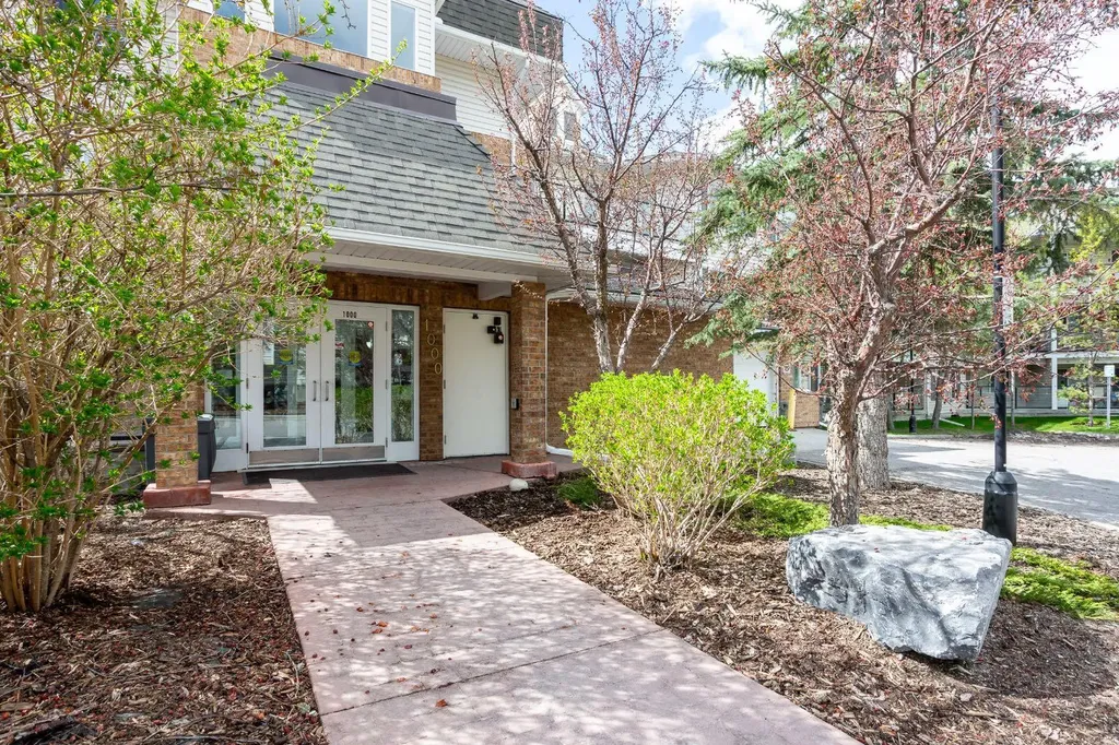 950 Arbour Lake Road NW Calgary AB T3G 5B3