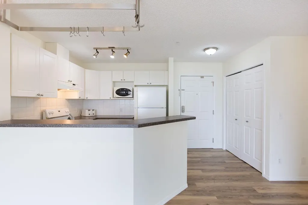950 Arbour Lake Road NW Calgary AB T3G 5B3