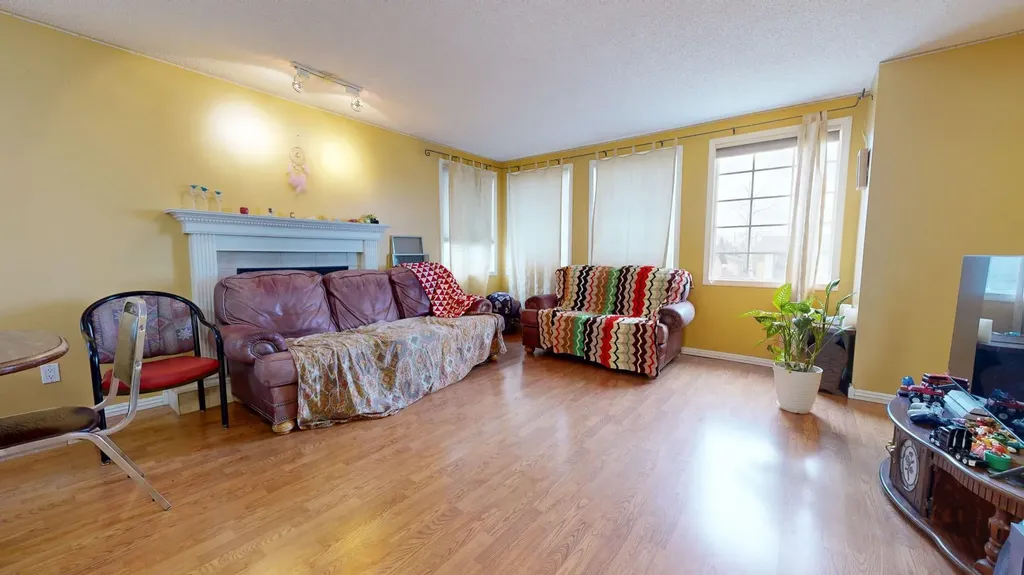 10713 105 Street Fairview AB T0H 1L0