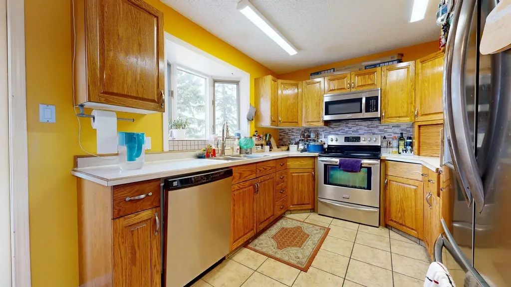 10713 105 Street Fairview AB T0H 1L0