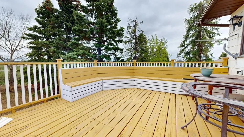 10713 105 Street Fairview AB T0H 1L0