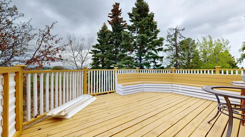 10713 105 Street Fairview AB T0H 1L0