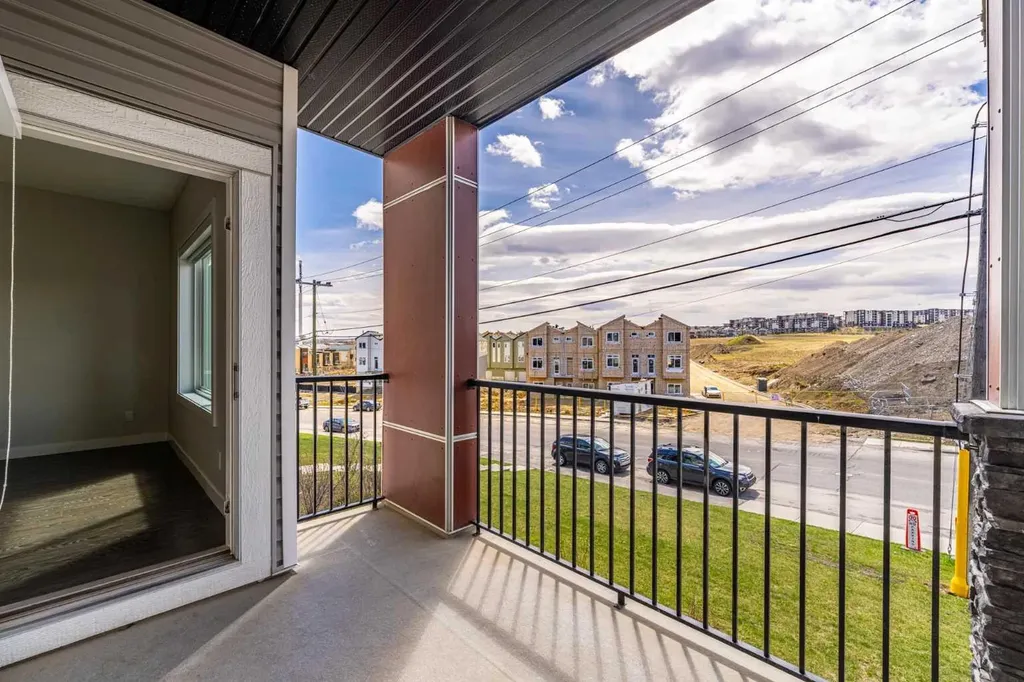 12 Sage Hill Terrace NW Calgary AB T3R 0W6