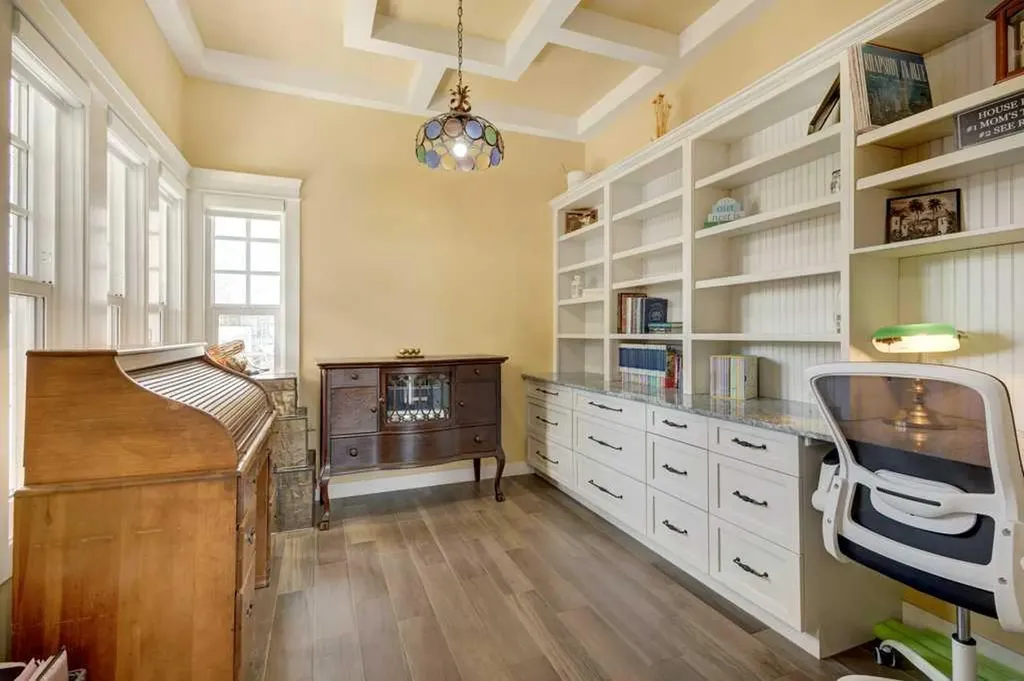 1233 Hillcrest Manor Estates Strathmore AB T1p1x1