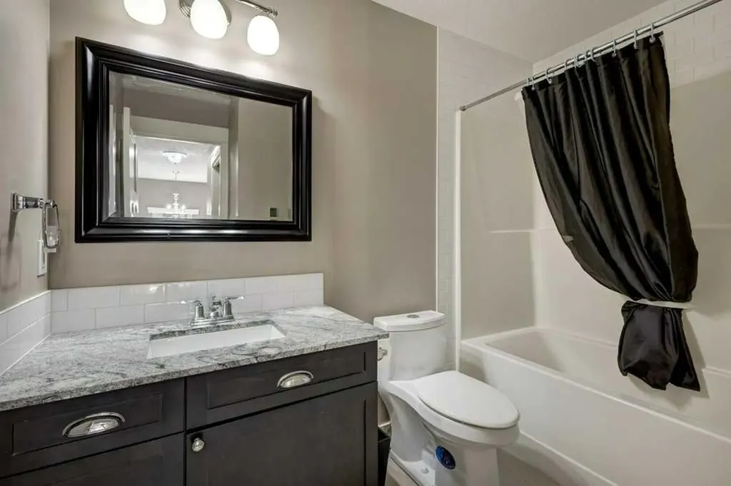 1233 Hillcrest Manor Estates Strathmore AB T1p1x1