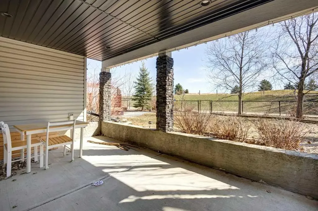 1233 Hillcrest Manor Estates Strathmore AB T1p1x1