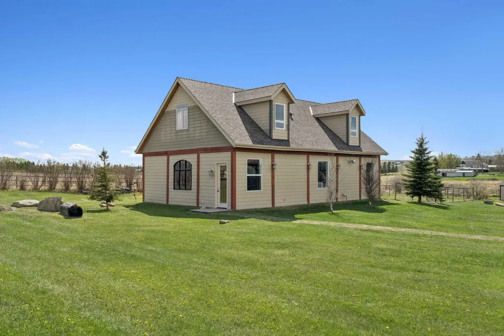 394049 12 Street E Rural Foothills County AB T1S 6C2