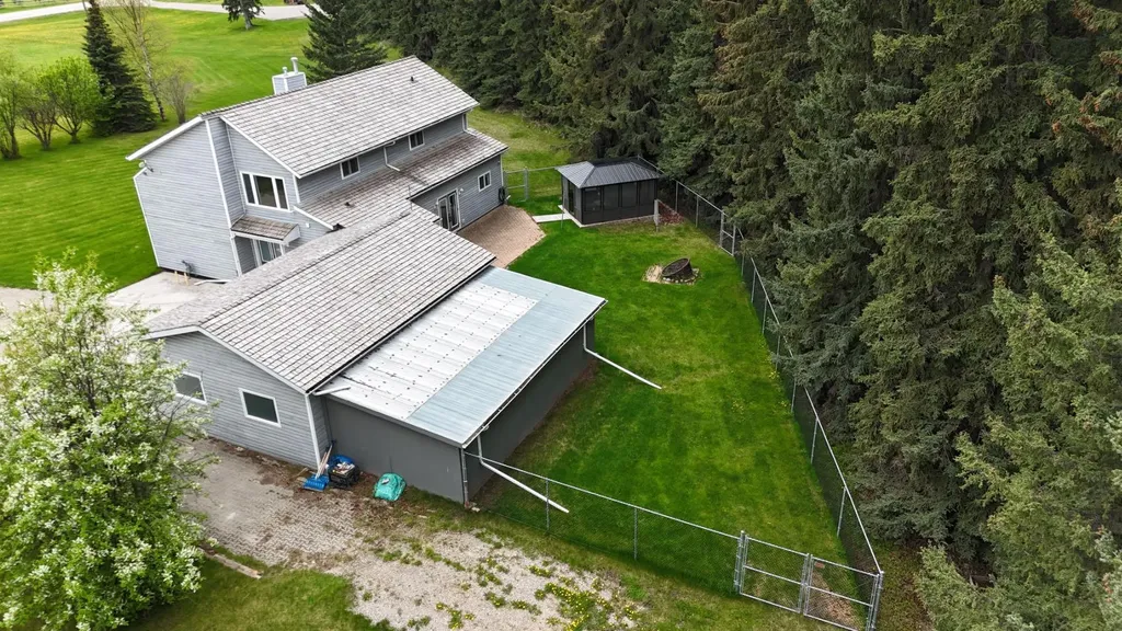 #14 - 50511 Highway 16 E - Maskuta Estates Hinton AB T7V 1X6