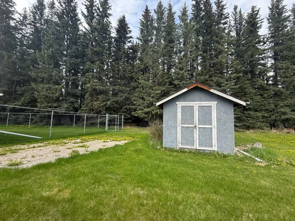 #14 - 50511 Highway 16 E - Maskuta Estates Hinton AB T7V 1X6