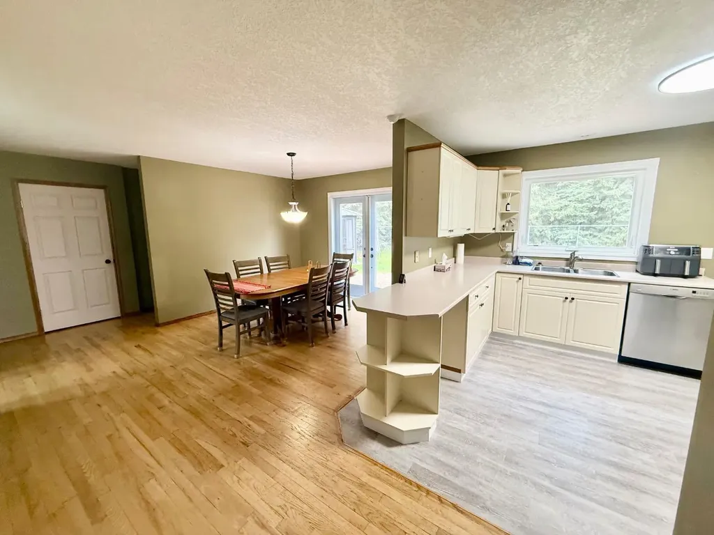 #14 - 50511 Highway 16 E - Maskuta Estates Hinton AB T7V 1X6