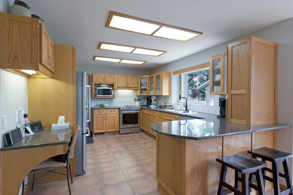 616 Memorial Avenue Vulcan AB T0L 2B0