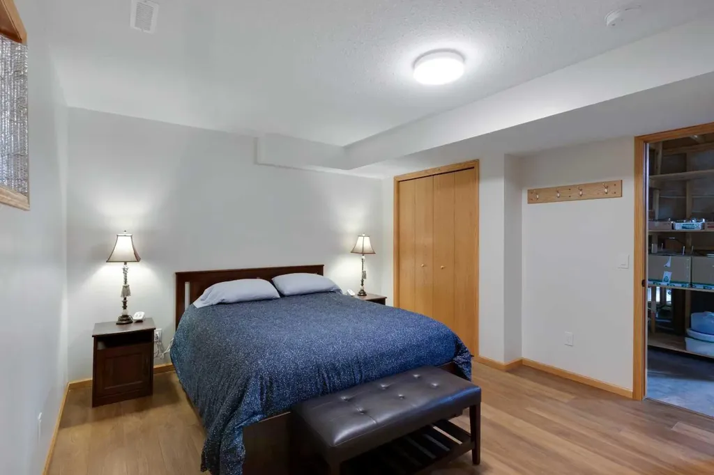 616 Memorial Avenue Vulcan AB T0L 2B0