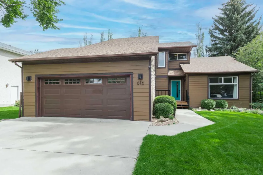 616 Memorial Avenue Vulcan AB T0L 2B0