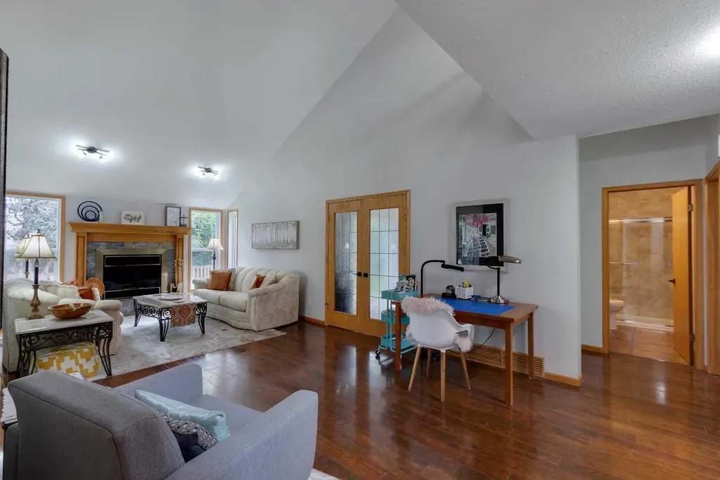 616 Memorial Avenue Vulcan AB T0L 2B0