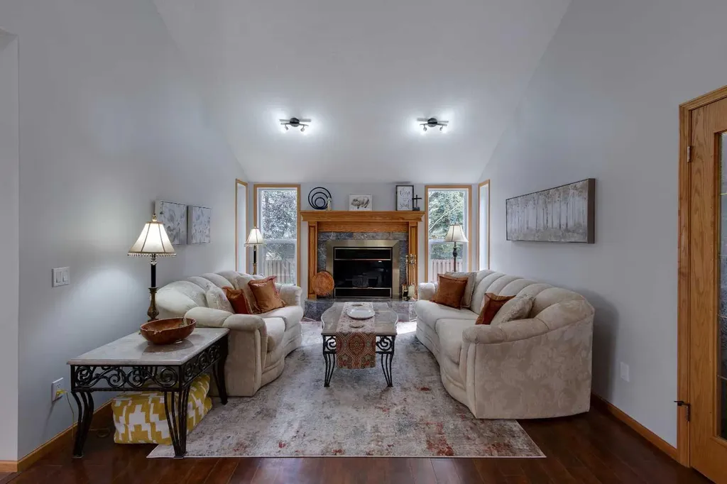 616 Memorial Avenue Vulcan AB T0L 2B0