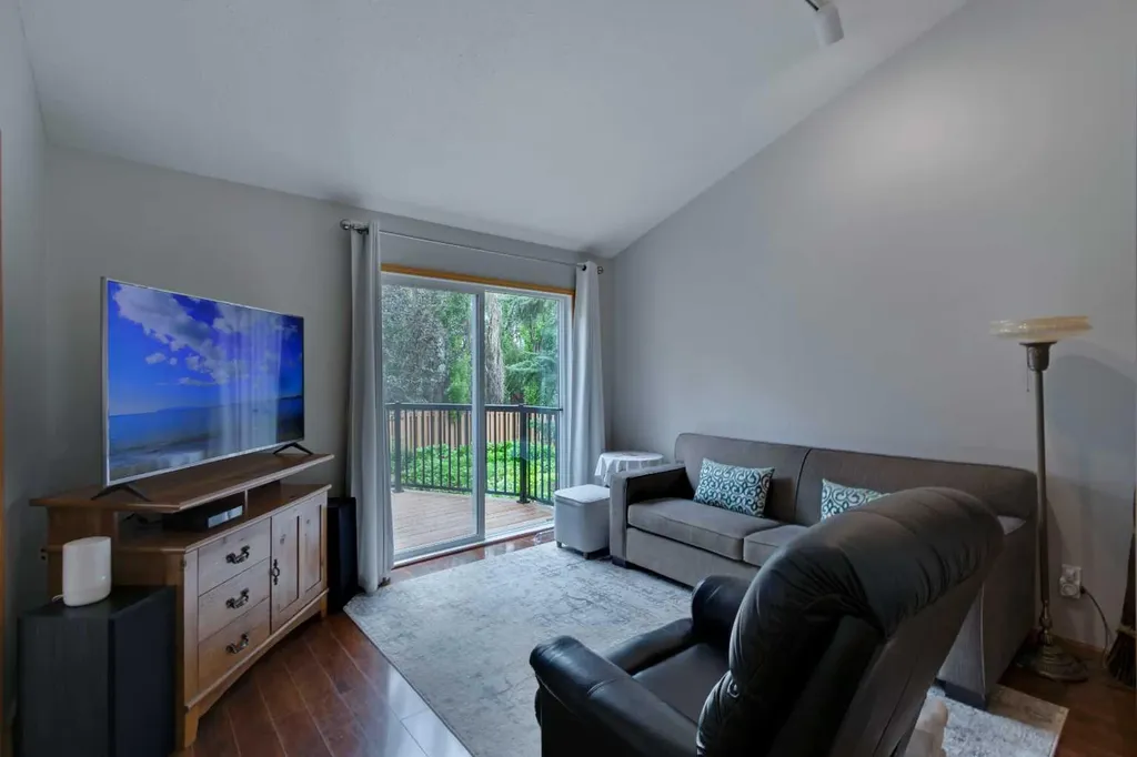 616 Memorial Avenue Vulcan AB T0L 2B0