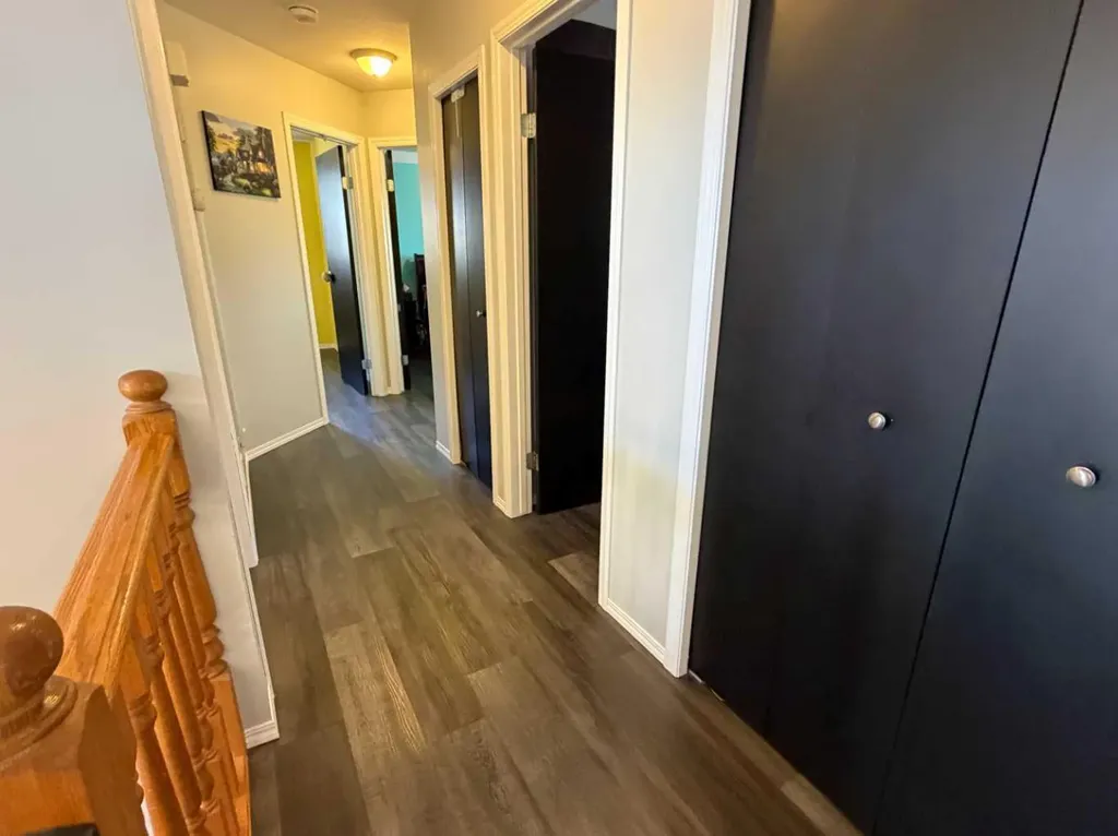 5214 45 Avenue Taber AB T1G 1B4