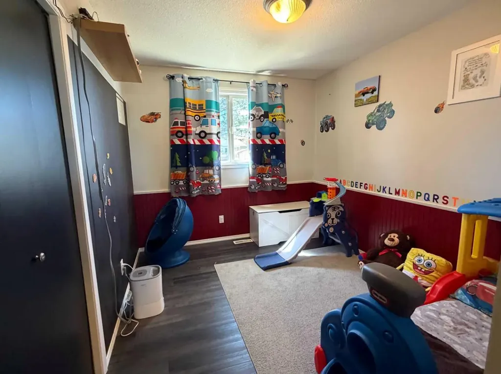 5214 45 Avenue Taber AB T1G 1B4