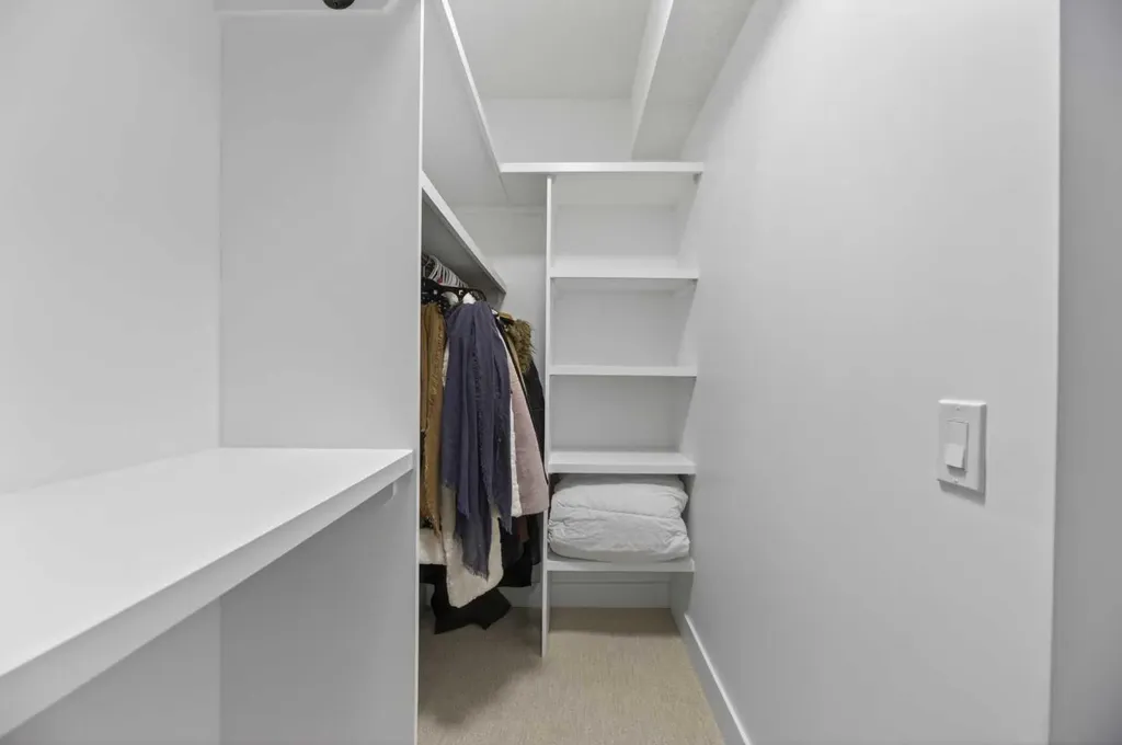 30 Silverstone Place Didsbury AB T0M 0W0