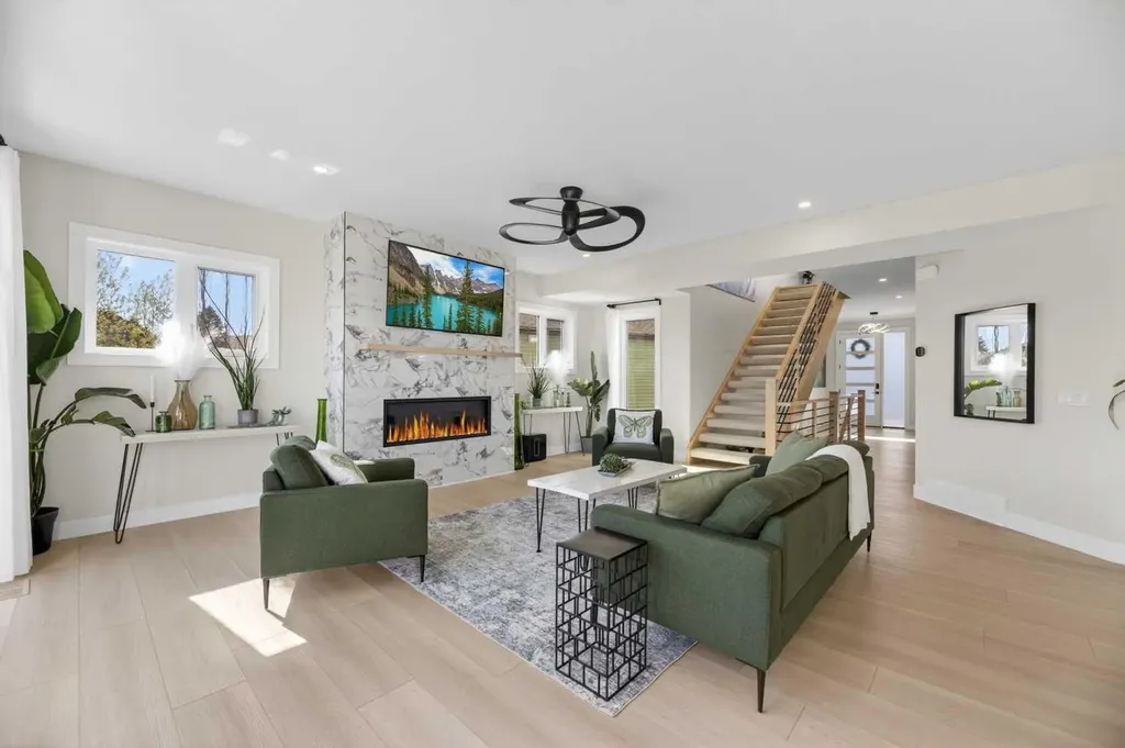 30 Silverstone Place Didsbury AB T0M 0W0